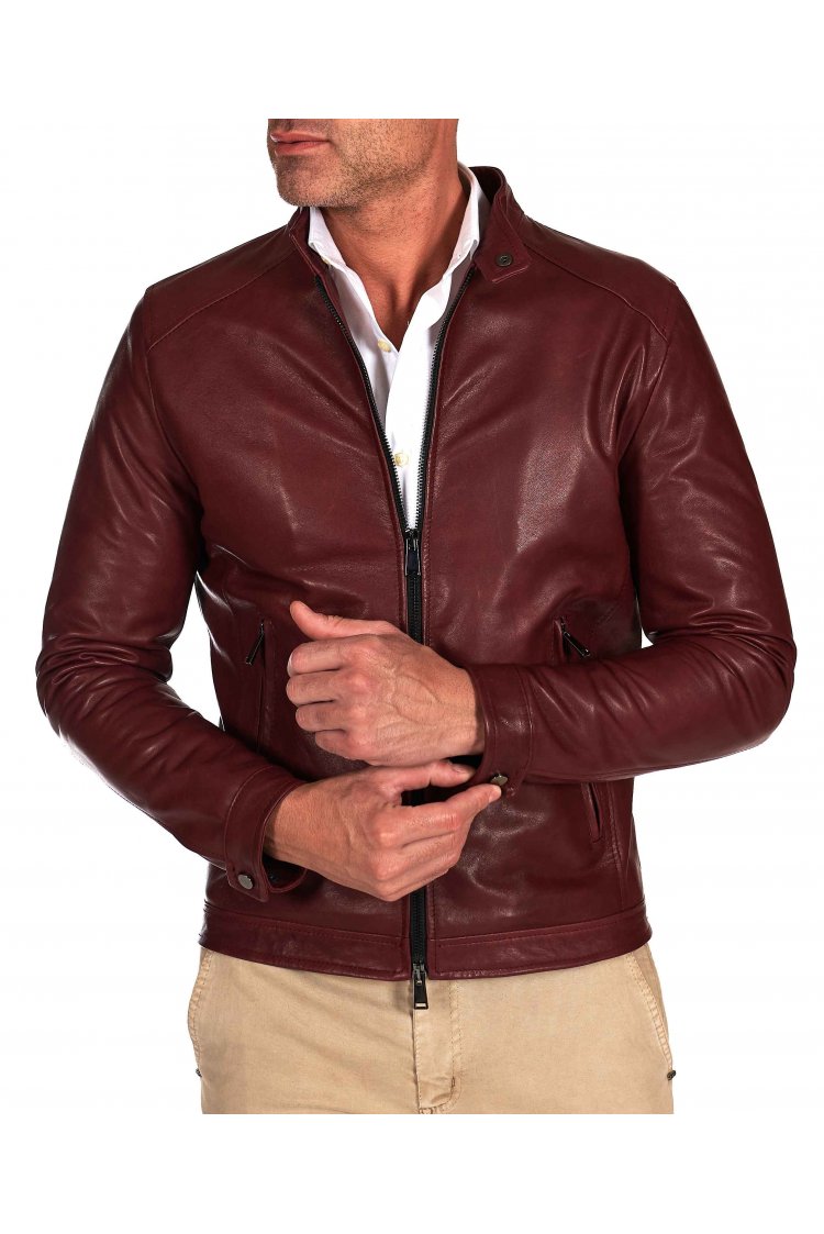 Giacca in pelle bordeaux...