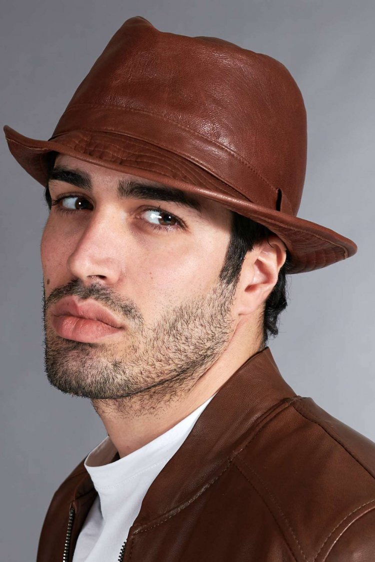 Cappello da uomo in pelle...