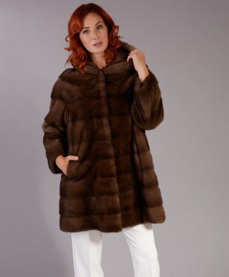 Cappotto in pelliccia di visone con cappuccio • colore marrone