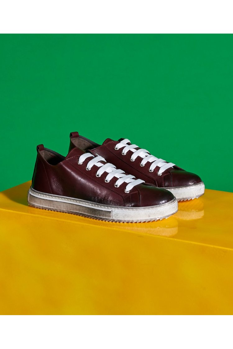 Sneakers in pelle bordeaux...