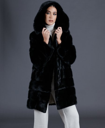 Cappotto in pelliccia di visone con cappuccio • colore nero