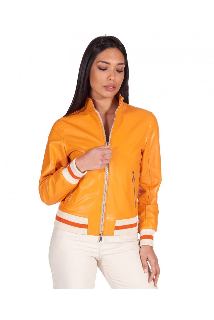Bomber in pelle arancione...